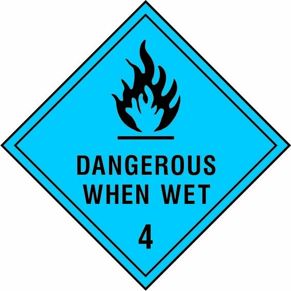 Dangerous when wet — 4 sign showing diamond-shaped dangerous-substance symbol with supplied colours and markings. Artwork DANG0019.